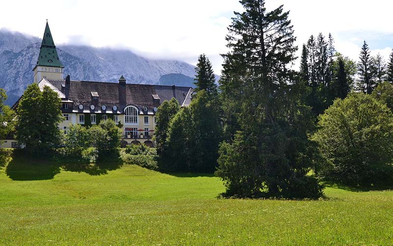 Schloss Elmau Hotel 