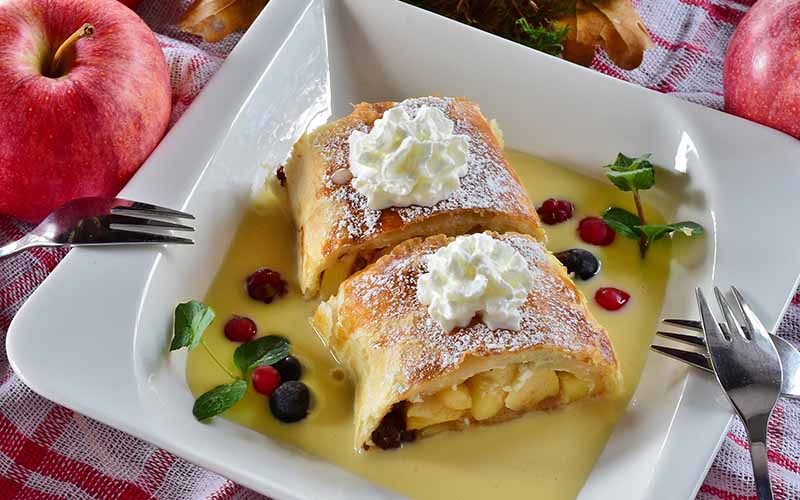 Eat Bavarian Cuisine Germany 